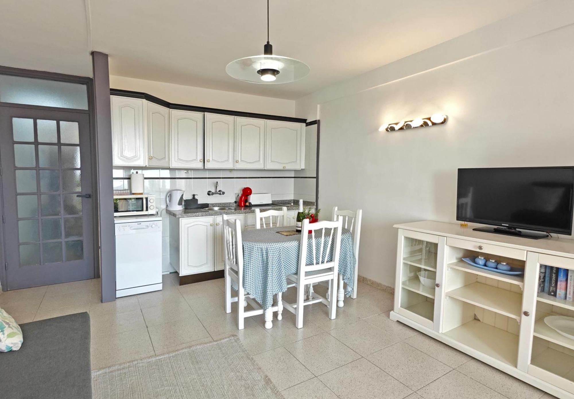 Blanco&Azul - Comfortable Ocean View Apartment Next To The Beach Playa de las Americas  Exteriér fotografie